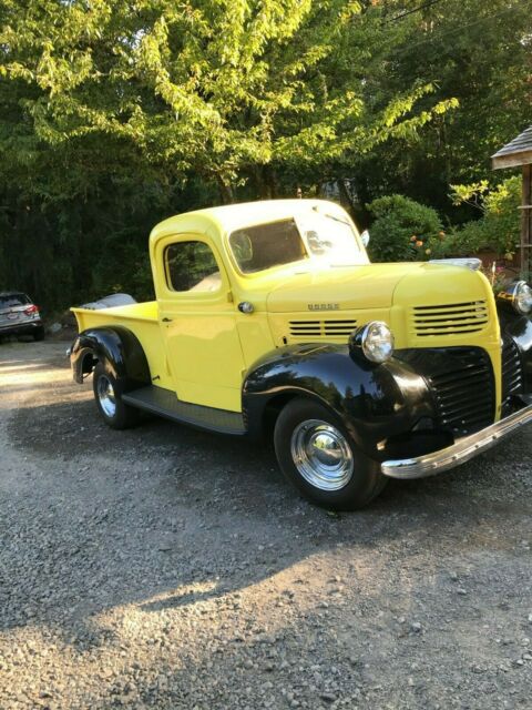 Dodge Truck 1945 image number 13