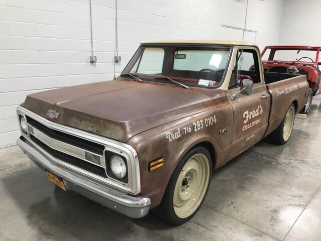 Chevrolet short bed pick up 1970 image number 1