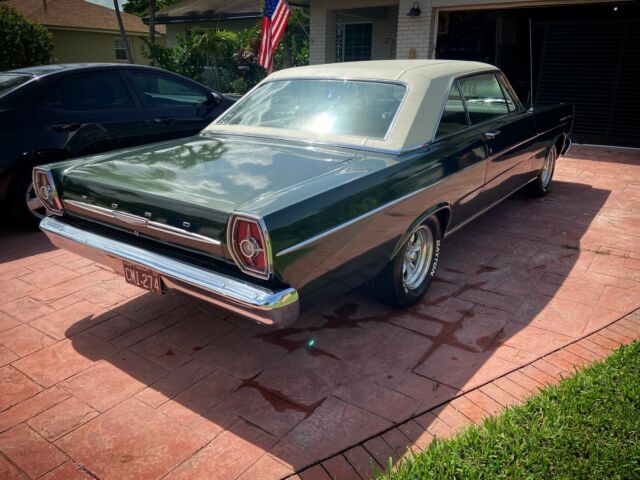 Ford Galaxie 1965 image number 14