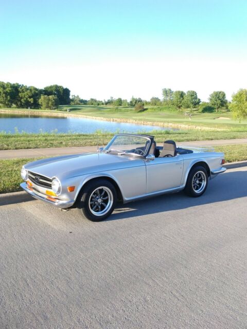 Triumph TR-6 1972 image number 0