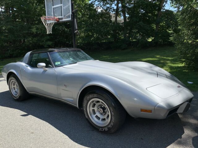 Chevrolet Corvette 1979 image number 0