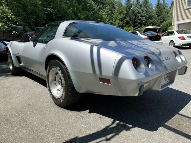 Chevrolet Corvette 1979 image number 15