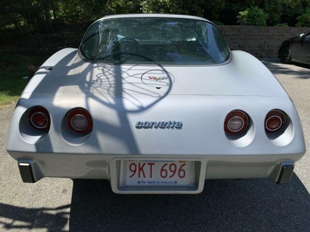 Chevrolet Corvette 1979 image number 6