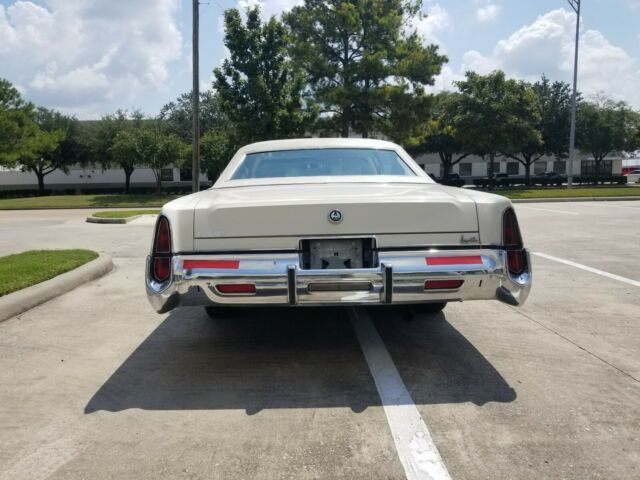 Chrysler Imperial 1975 image number 28