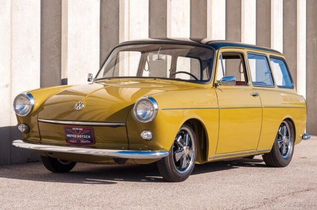 Volkswagen Squareback 1969 image number 2