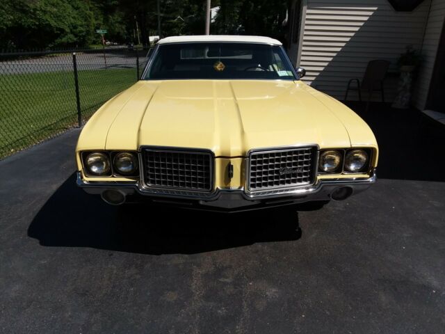 Oldsmobile Cutlass 1972 image number 0