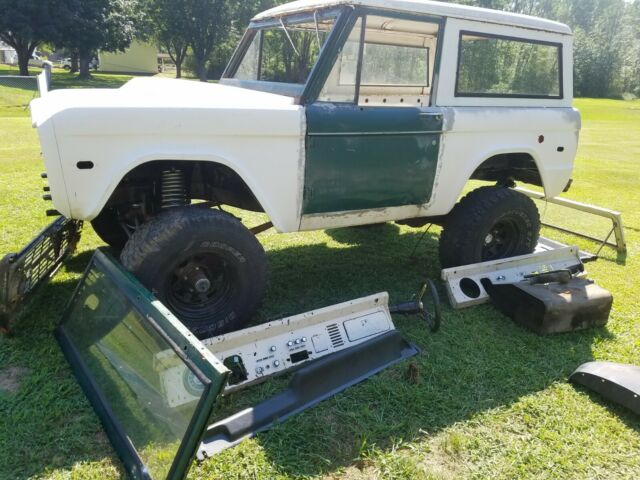 Ford Bronco 1969 image number 0