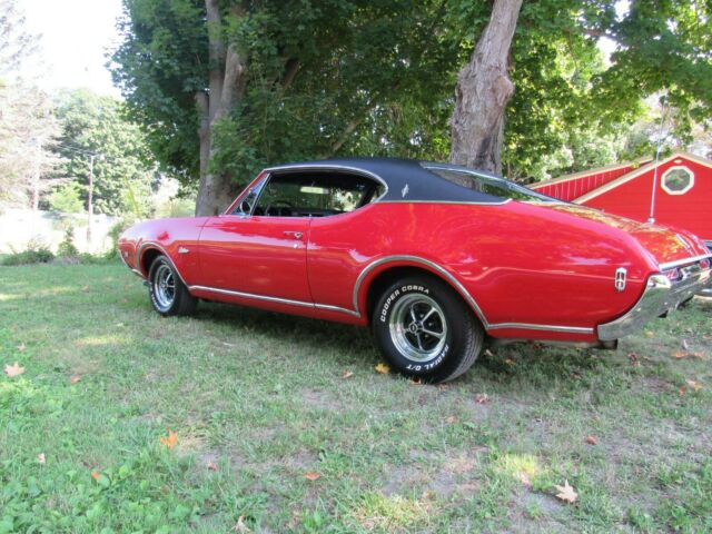 Oldsmobile Cutlass 1968 image number 11