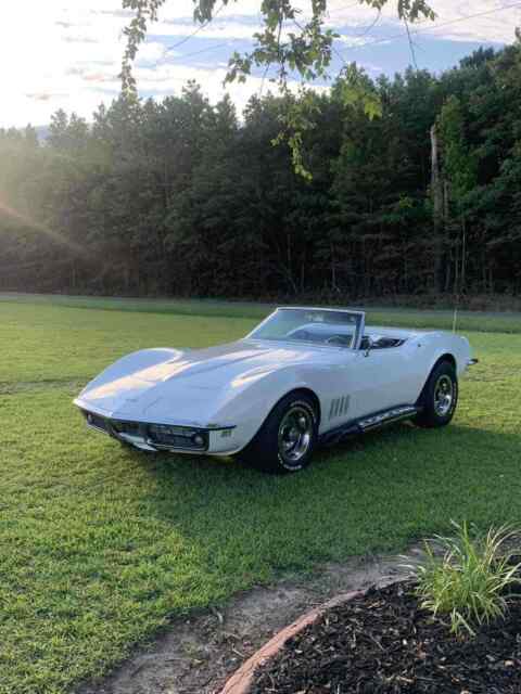 Chevrolet Corvette 1968 image number 0