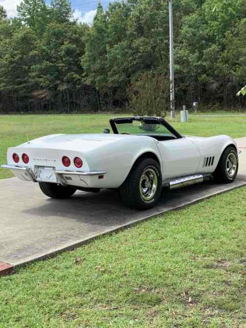 Chevrolet Corvette 1968 image number 27