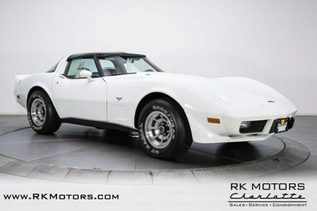 Chevrolet Corvette 1979 image number 30