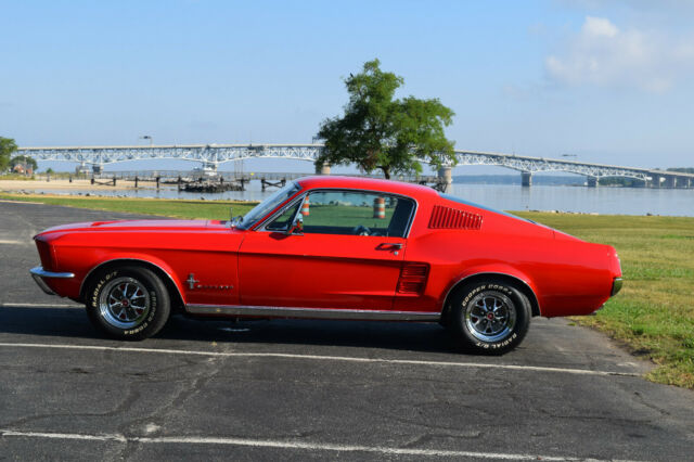 Ford Mustang 1967 image number 2