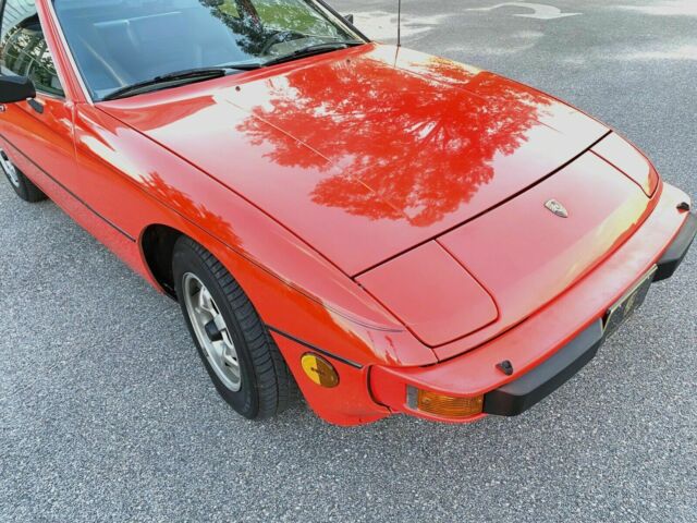 Porsche 924 1977 image number 9