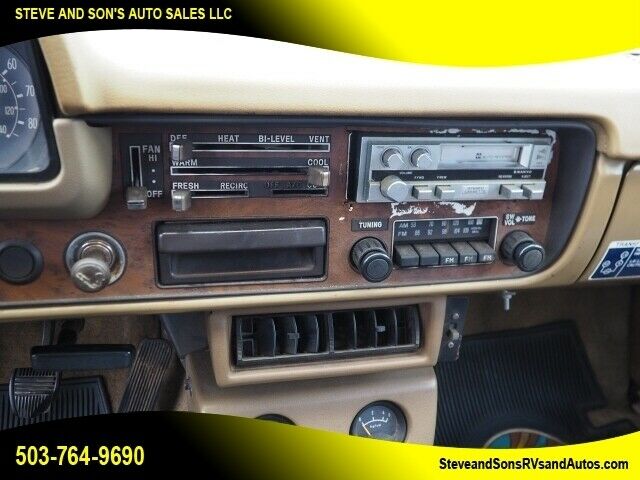 Toyota Tacoma 1979 image number 12