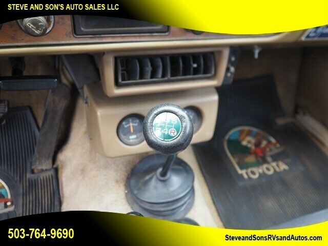 Toyota Tacoma 1979 image number 13