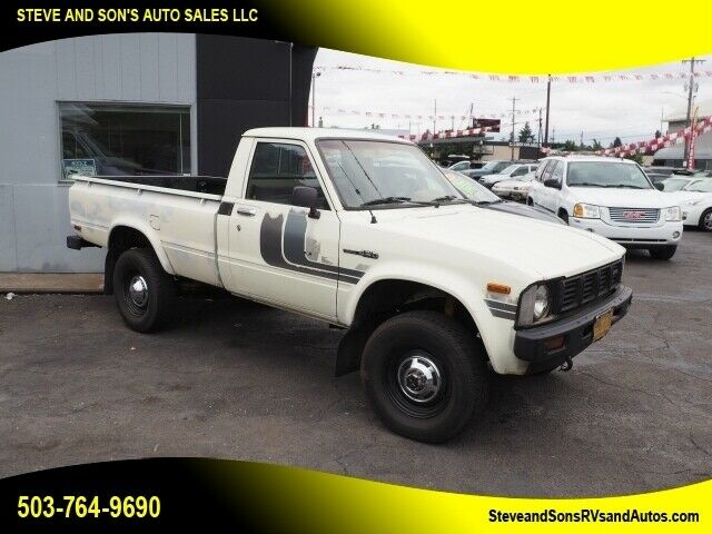 Toyota Tacoma 1979 image number 2