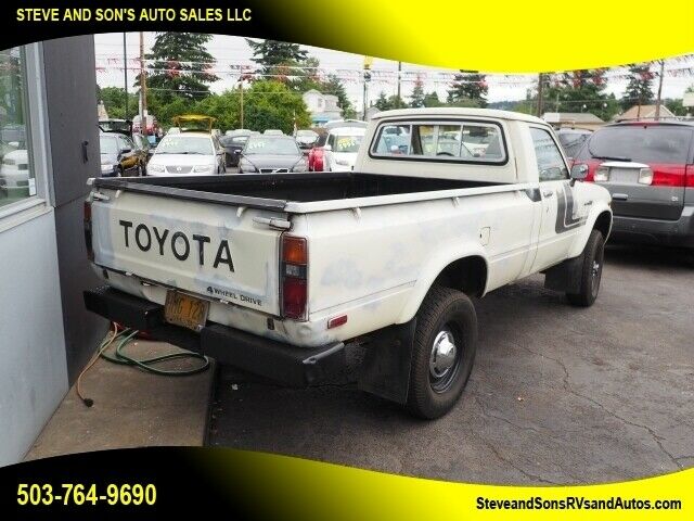 Toyota Tacoma 1979 image number 23