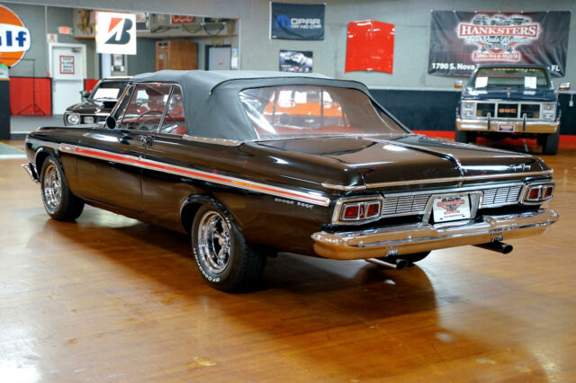 Plymouth Fury 1964 image number 3