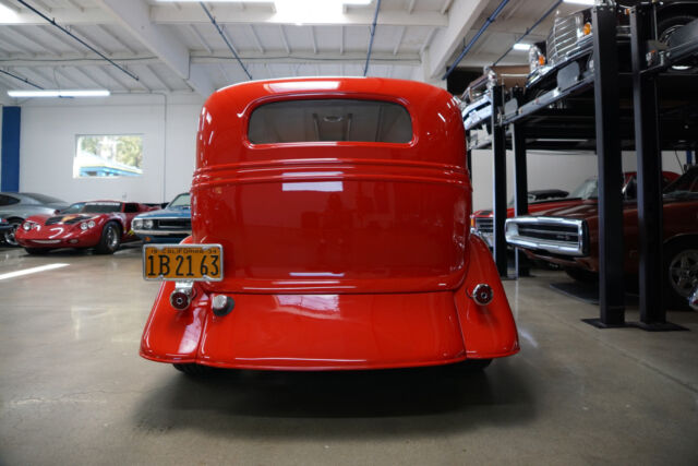 Ford Tudor 2 Dr Sedan Street Rod Custom 1934 image number 14