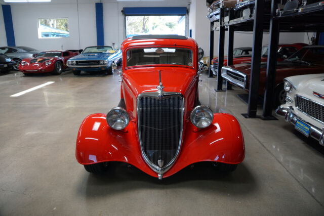 Ford Tudor 2 Dr Sedan Street Rod Custom 1934 image number 32