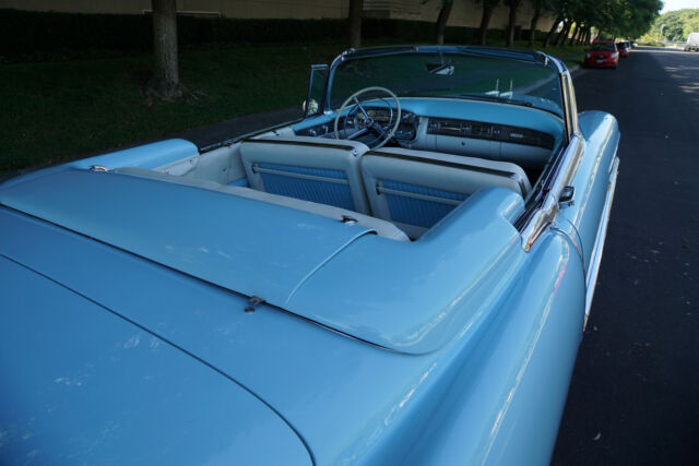 Cadillac Eldorado Biarritz Convertible 1956 image number 19