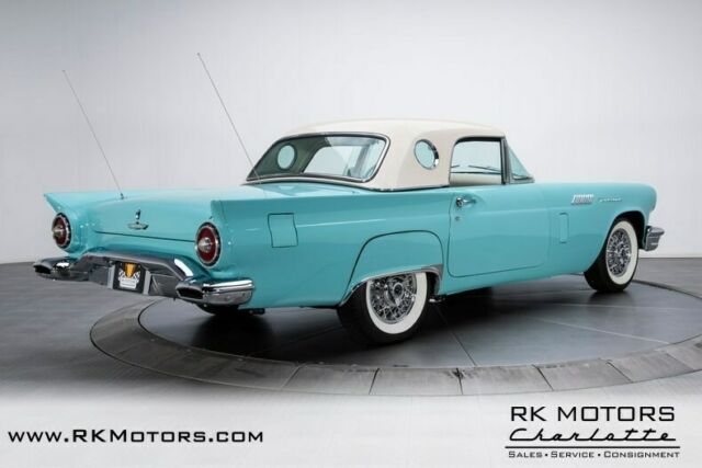 Ford Thunderbird 1957 image number 9