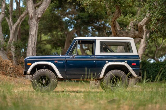 Ford Bronco 1973 image number 18