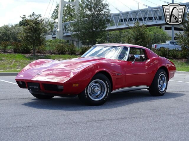 Chevrolet Corvette 1974 image number 2