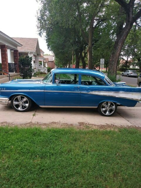 Chevrolet Bel Air/150/210 1957 image number 24