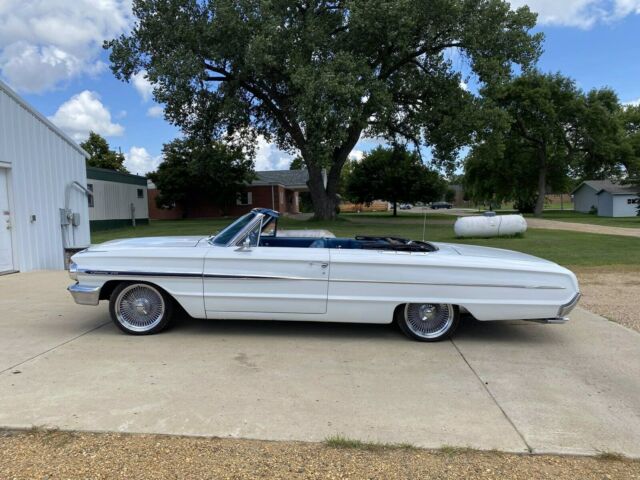 Ford Galaxie 1964 image number 28