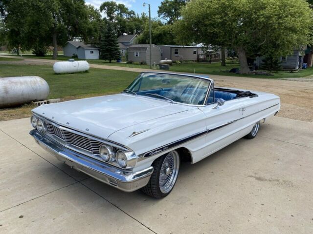 Ford Galaxie 1964 image number 3