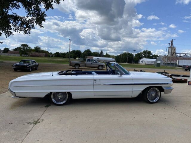 Ford Galaxie 1964 image number 32