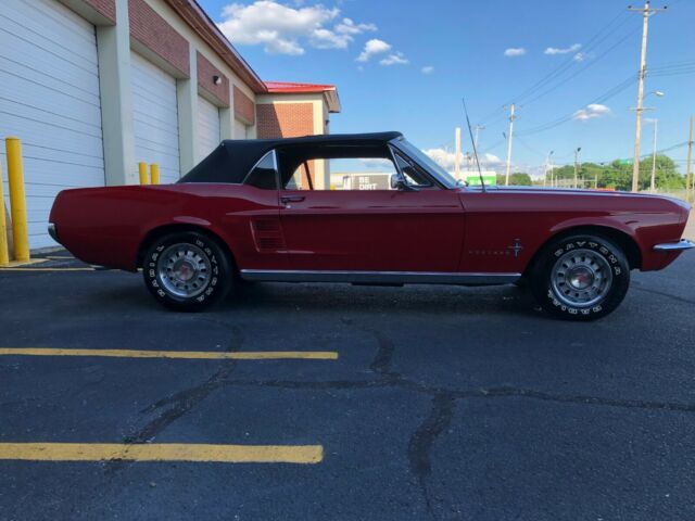 Ford Mustang 1967 image number 32