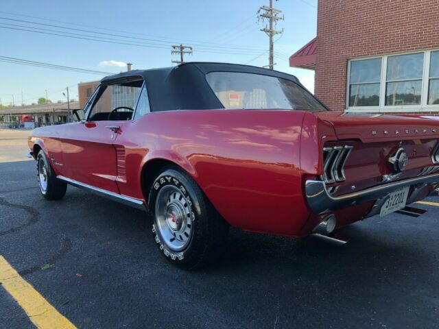 Ford Mustang 1967 image number 36