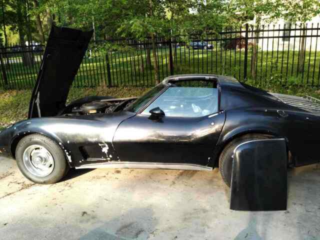 Chevrolet Corvette C3 1977 image number 19