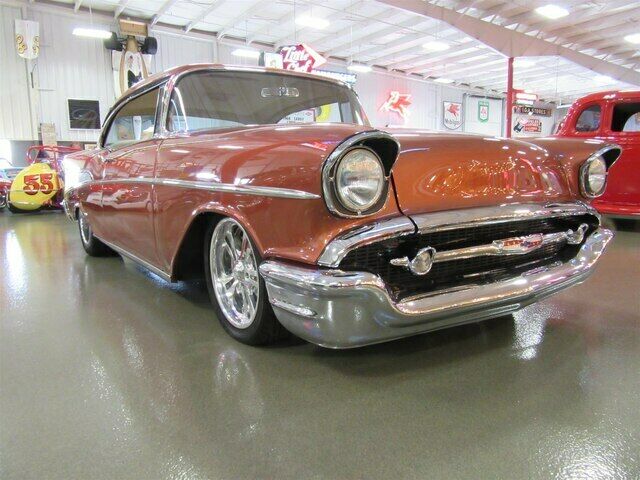 Chevrolet Bel Air/150/210 1957 image number 2