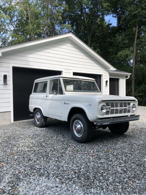 Ford Bronco 1967 image number 0