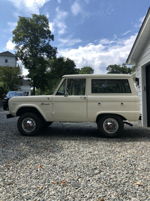 Ford Bronco 1967 image number 1