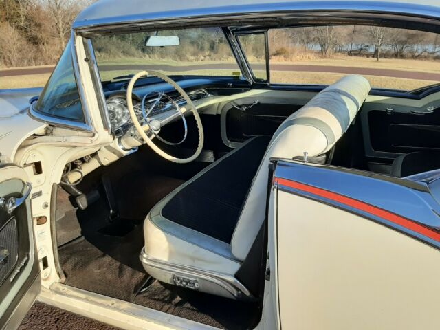 Oldsmobile Ninety-Eight 1957 image number 38