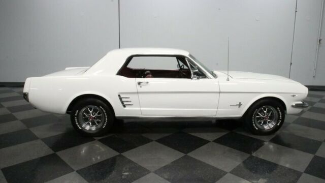 Ford Mustang 1966 image number 15