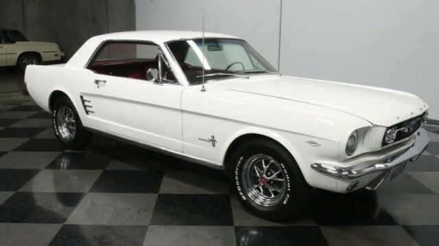 Ford Mustang 1966 image number 16