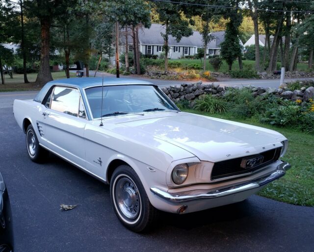 Ford Mustang 1966 image number 1