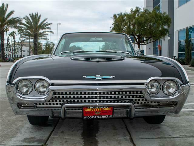 Ford Thunderbird 1962 image number 28