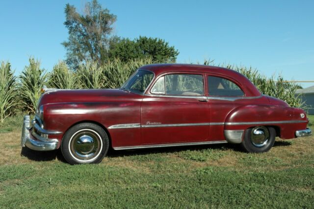 Pontiac Chieftain 1951 image number 1