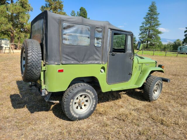 Toyota Land Cruiser 1975 image number 45