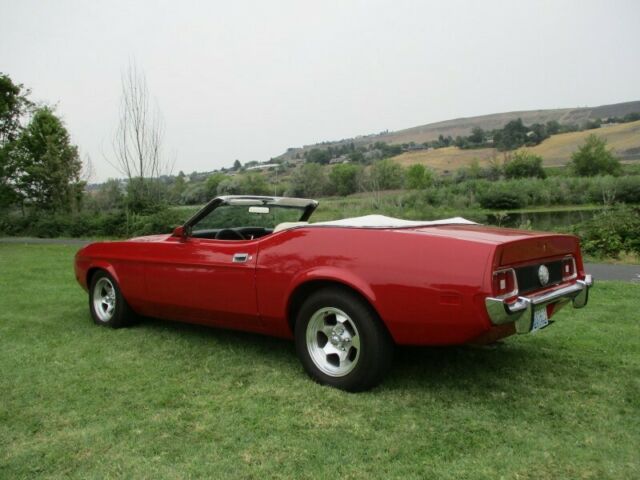 Ford Mustang 1973 image number 33