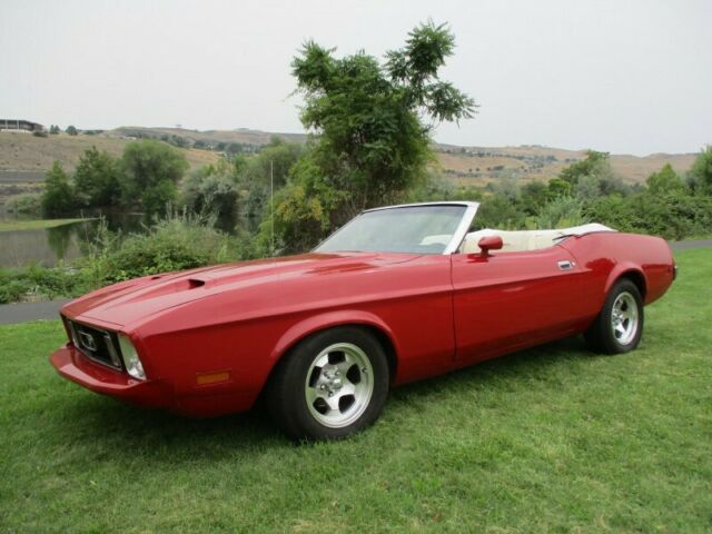 Ford Mustang 1973 image number 40