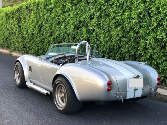 Ford Shelby Cobra 1965 image number 19