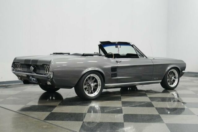 Ford Mustang 1967 image number 12