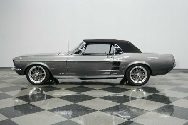 Ford Mustang 1967 image number 2